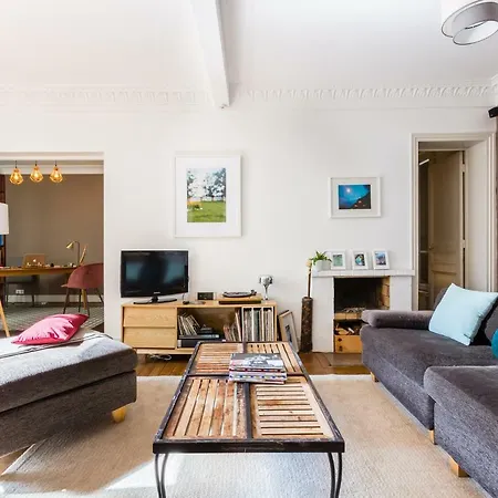 Veeve - Spacious By Canal Saint Martin Parigi